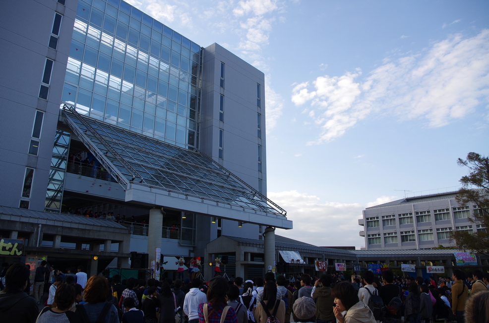 神戸高専祭 13 むりやりハリボテェ